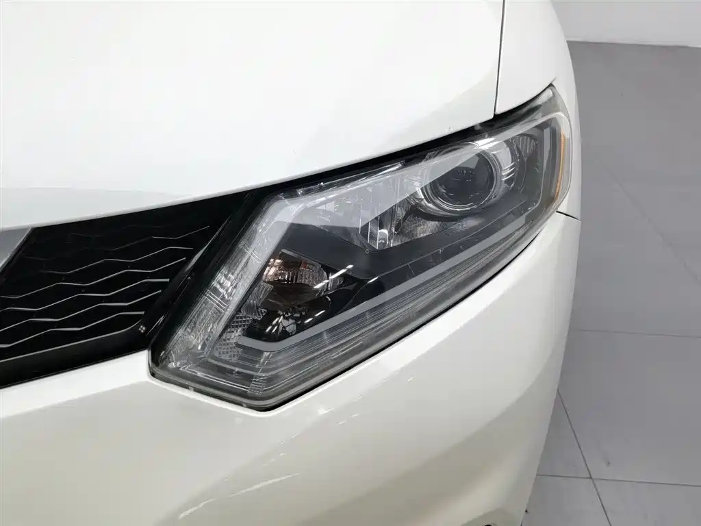 Nissan X-Trail 2015 — фото 7