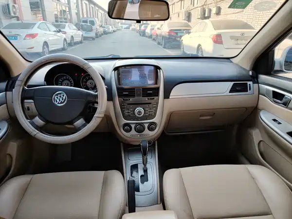 Buick Excelle 2013