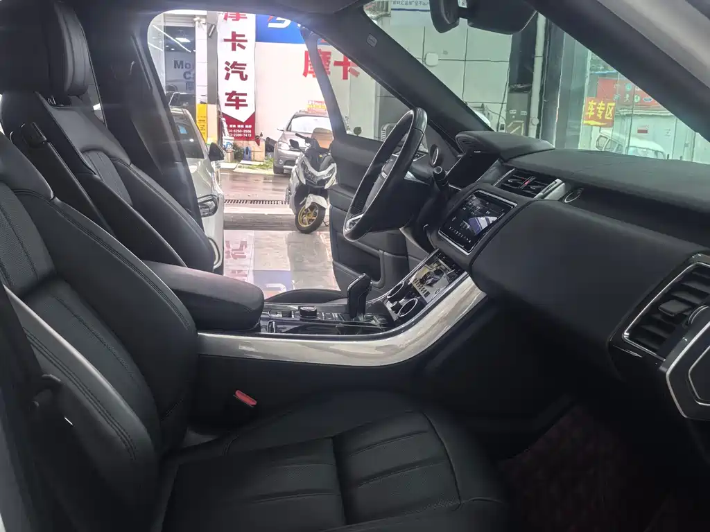 Land Rover Sport PHEV 2019 — фото 12
