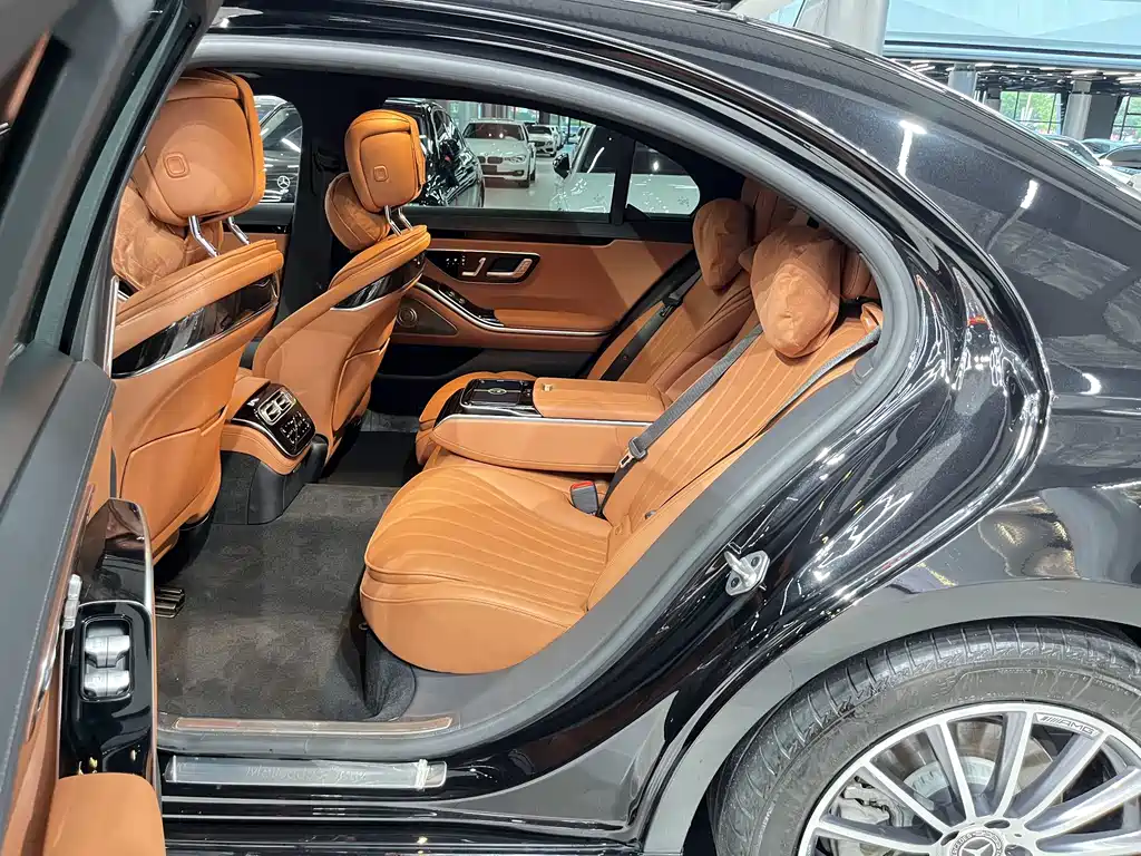 Mercedes-Benz S-Class 2023 — фото 6