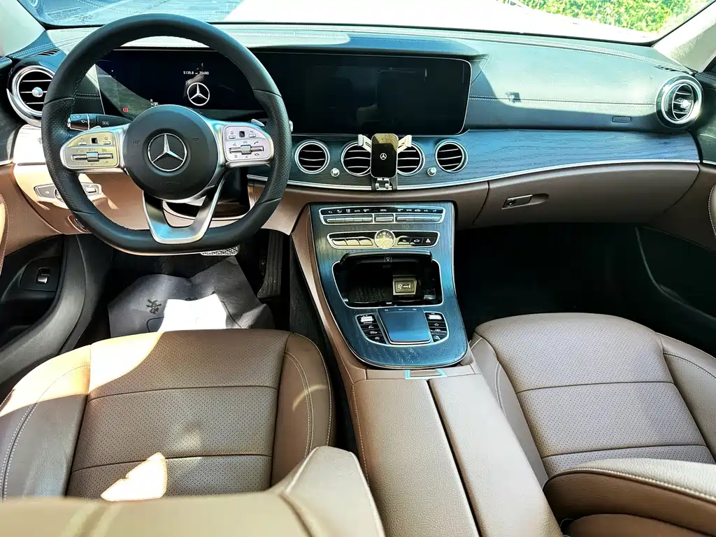 Mercedes-Benz E-Class 2020 — фото 10