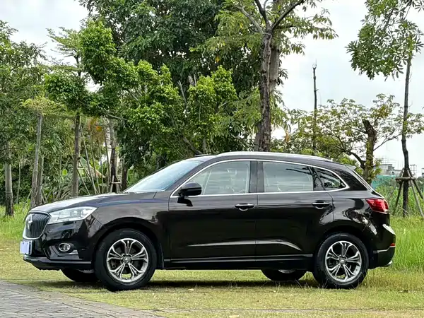 Borgward BX7 2019