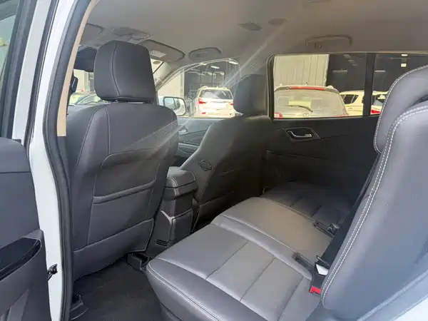 Isuzu Mu-X Shepherd 2022