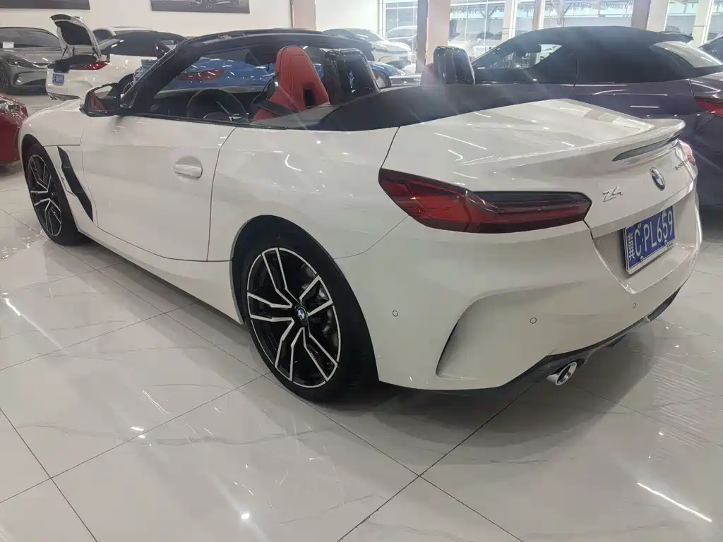 BMW Z4 2023 — фото 12