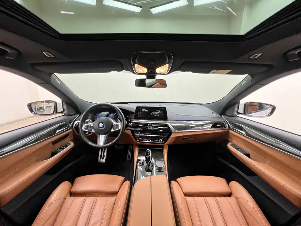 BMW 6 Series GT 2019 — фото 24