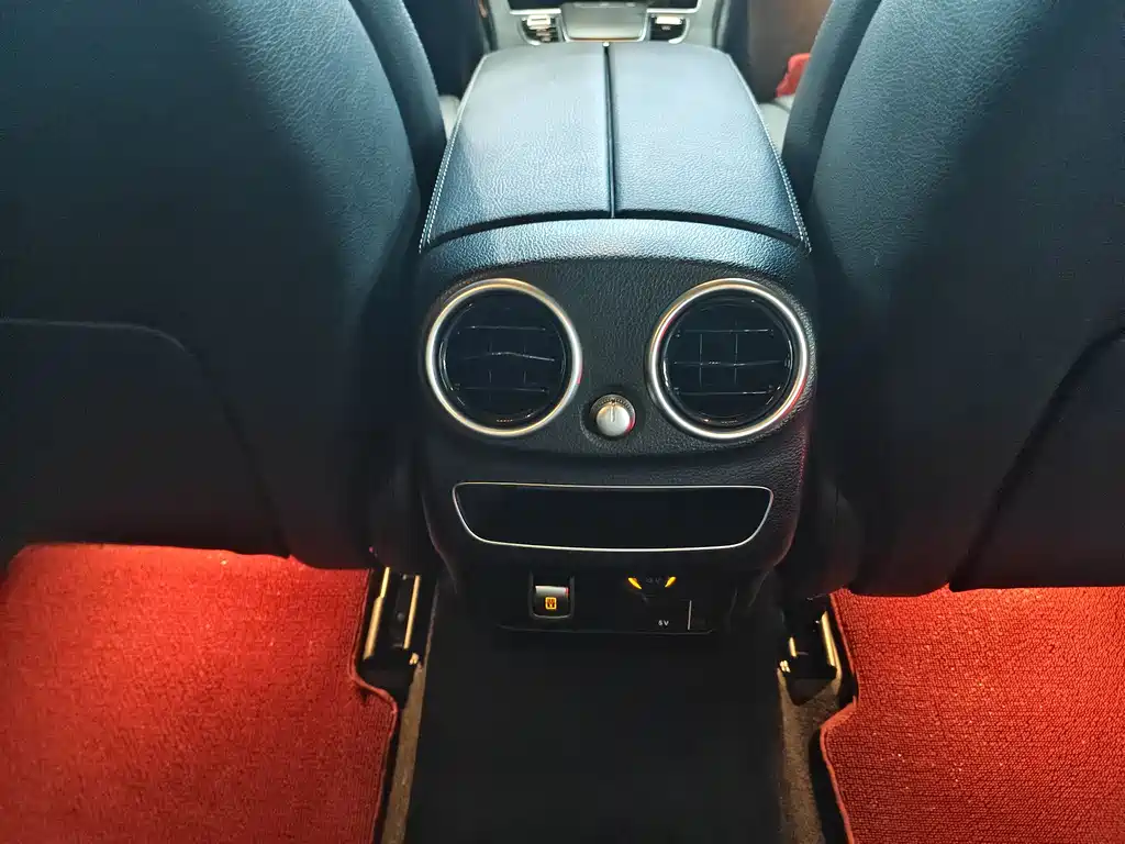 Mercedes-Benz C-Class 2020 — фото 12