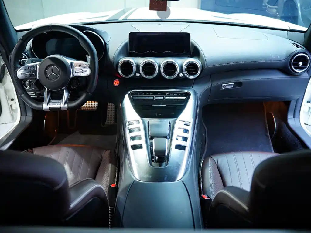 Mercedes-Benz AMG GT 2020 — фото 30