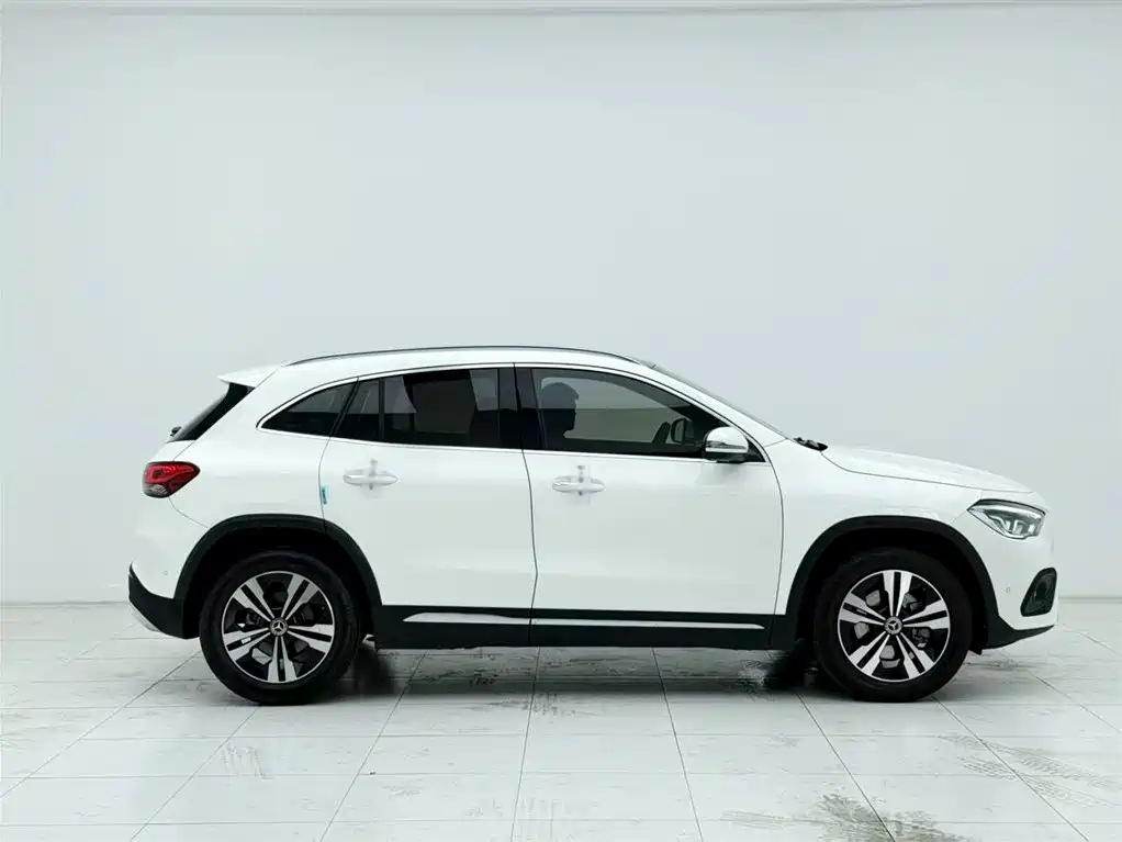 Mercedes-Benz GLA 2021 — фото 11
