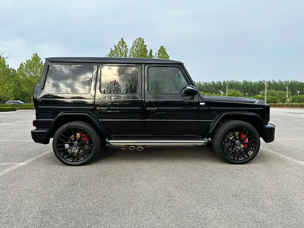 Mercedes-Benz G-Class 2011