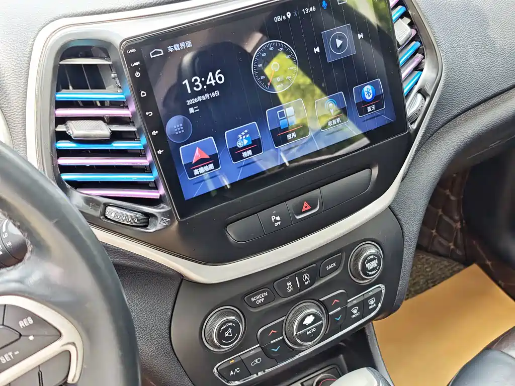 Jeep Cherokee 2016 — фото 20