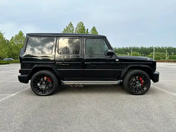 Mercedes-Benz G-Class 2011