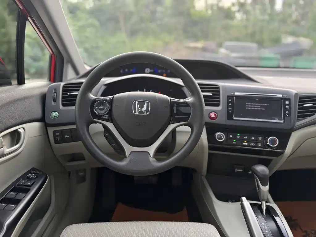 Honda Civic 2015 — фото 8