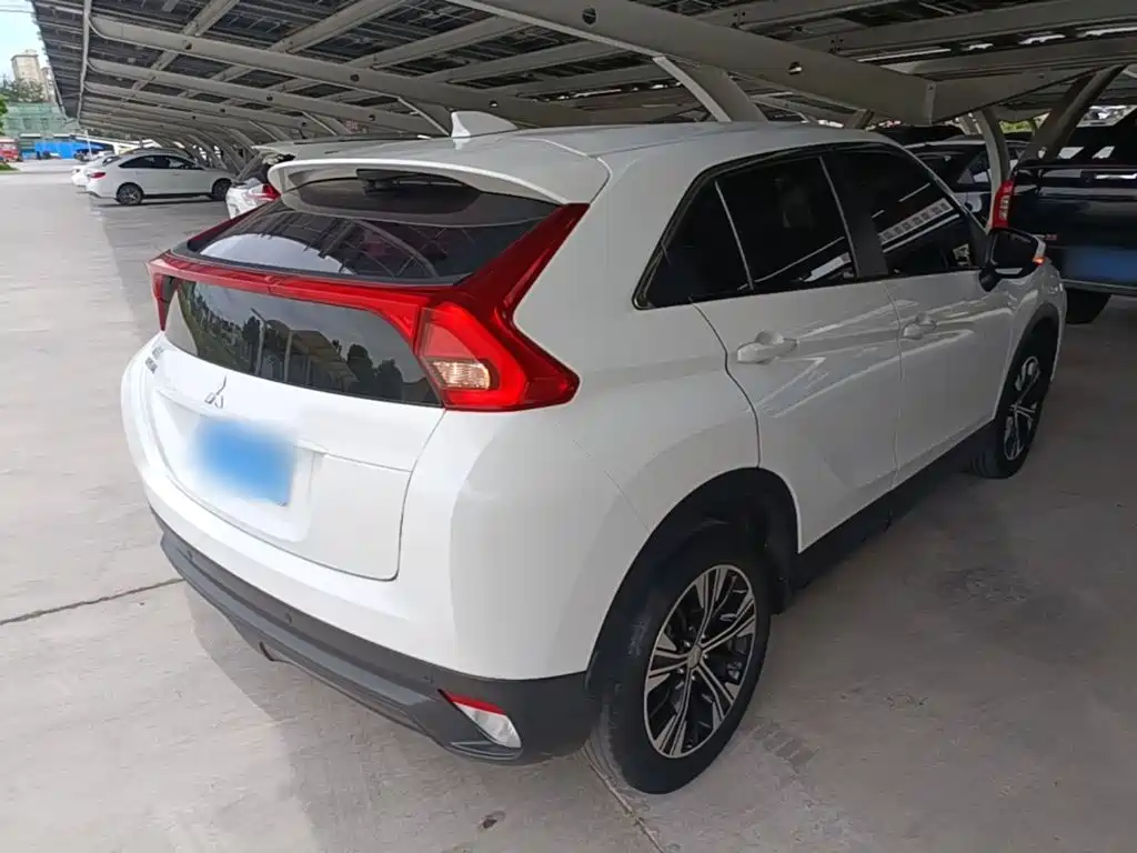 Mitsubishi Eclipse Cross 2019 — фото 7