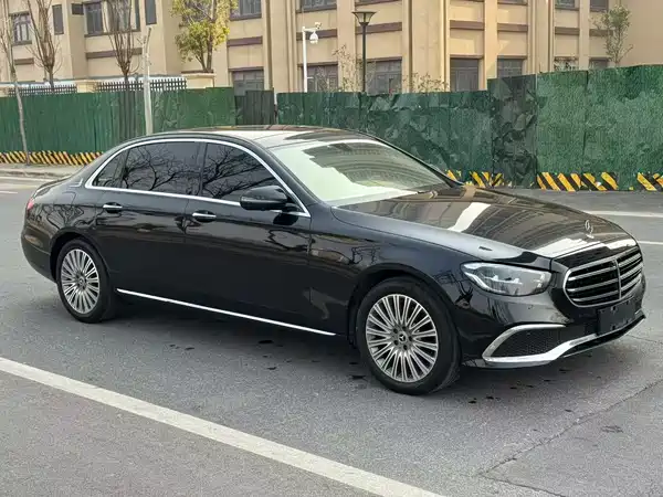 Mercedes-Benz E-Class 2021