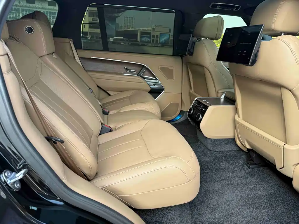 Land Rover Range Rover 2025 — фото 12