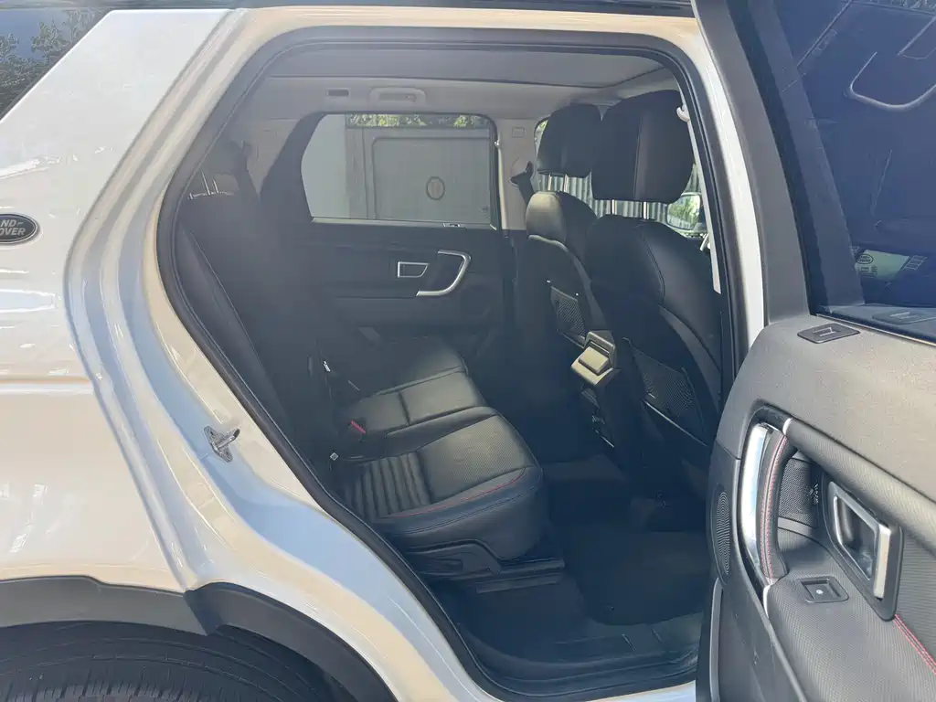 Land Rover Discovery Sport 2019 — фото 18