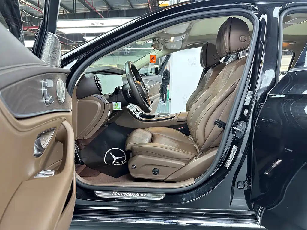 Mercedes-Benz E-Class 2021