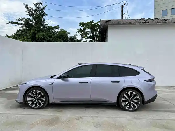 NIO ET5T 2023