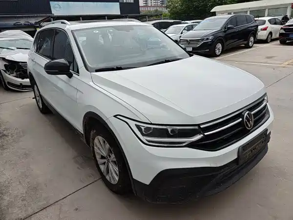 Volkswagen Tiguan L 2024