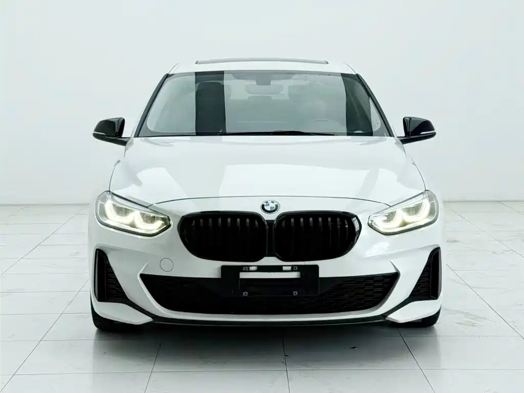 BMW 1 Series 2022