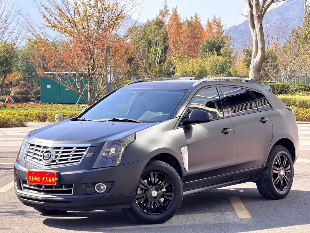 Cadillac SRX 2016 — фото 1