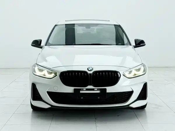 BMW 1 Series 2021