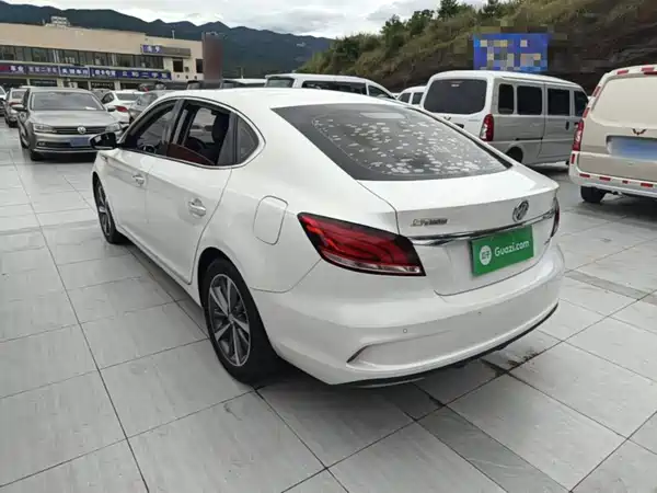 MG MG6 2021