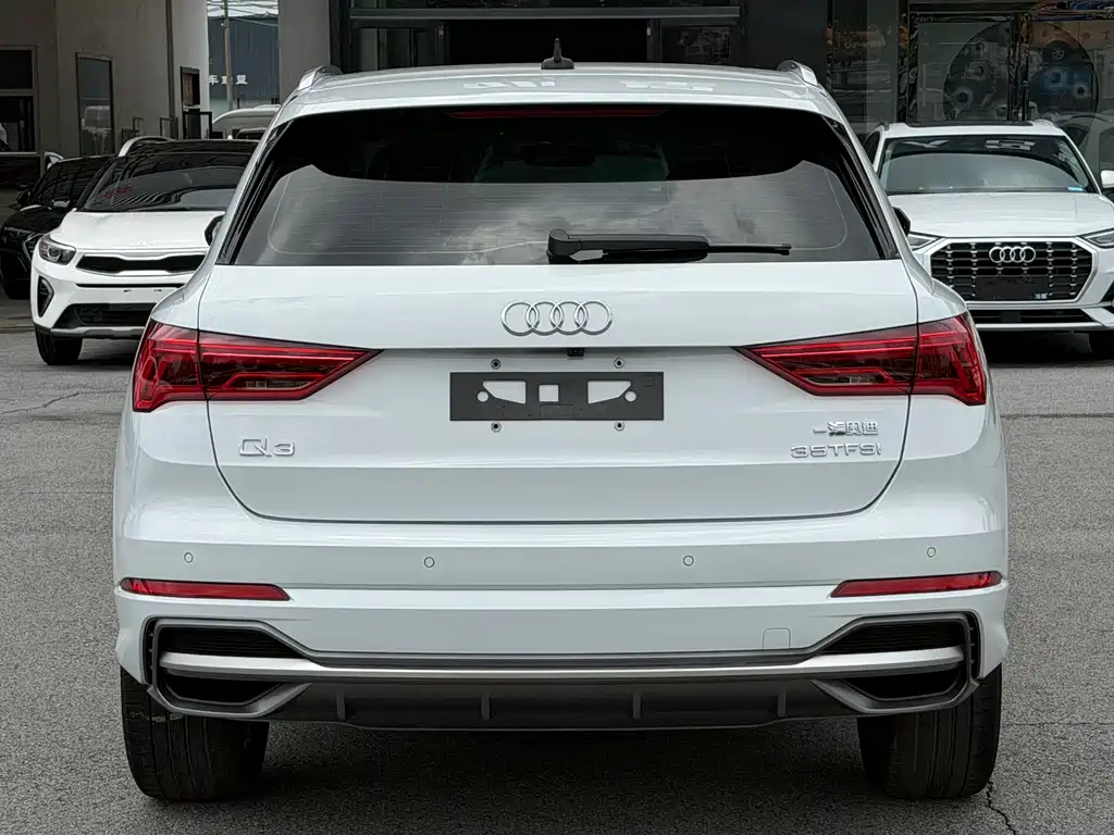 Audi Q3 2023 — фото 4