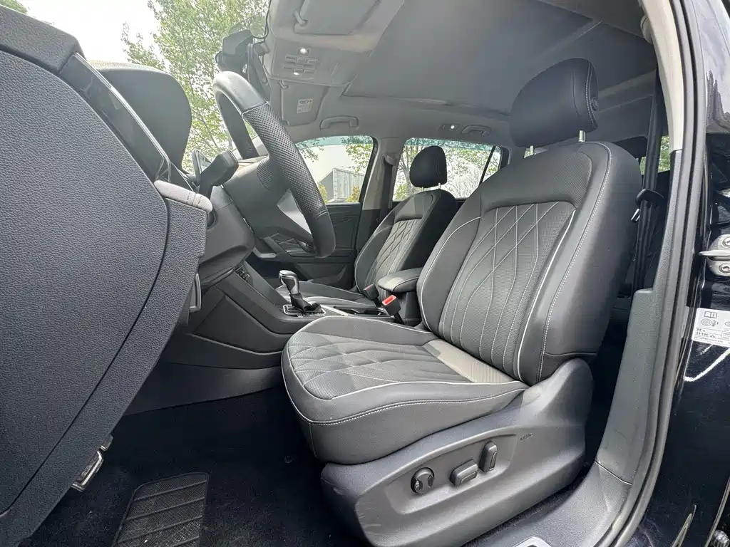 Volkswagen Tiguan L 2022
