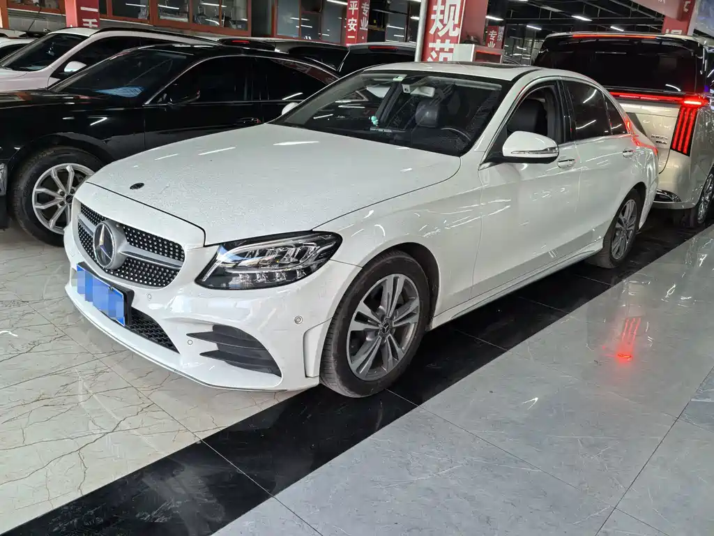 Mercedes-Benz C-Class 2019