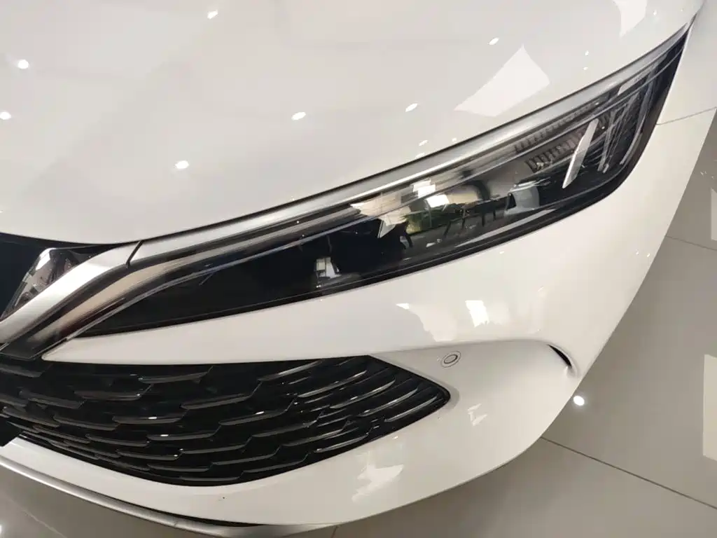 BYD Qin L 2025 — фото 24