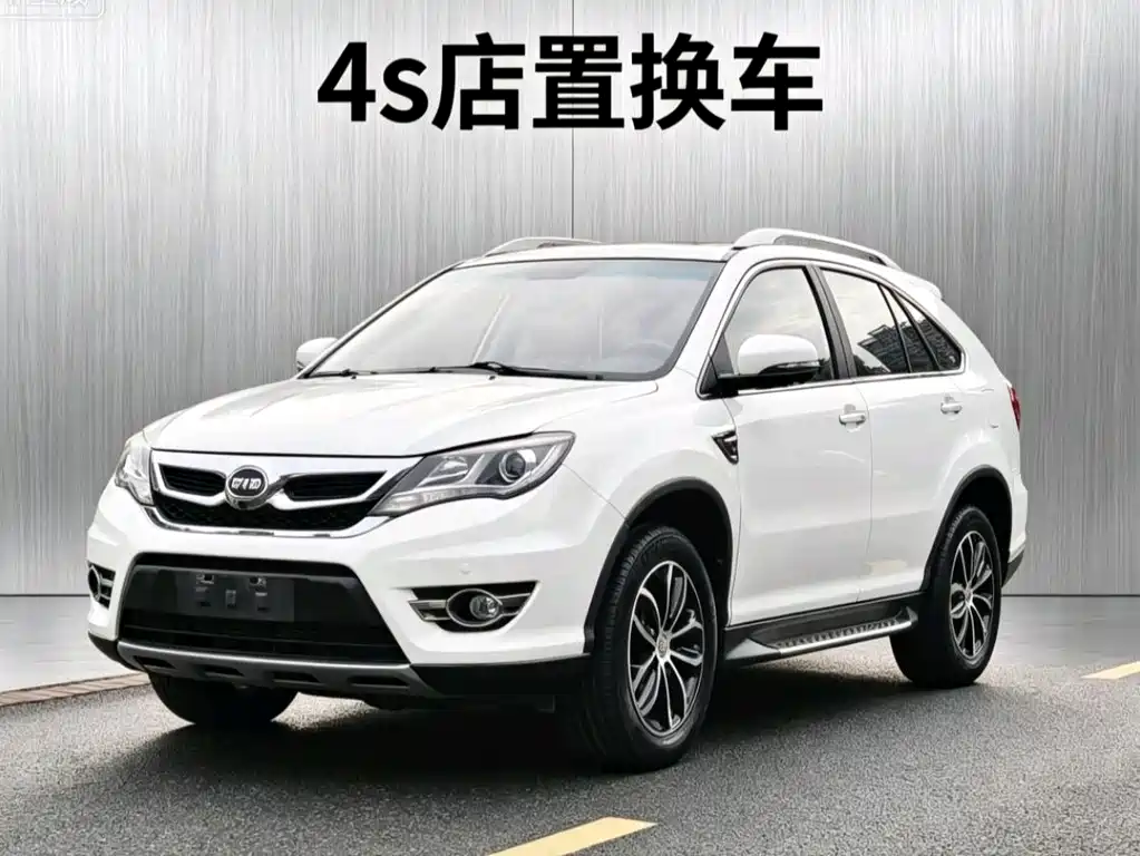 BYD S7 2015 — фото 1
