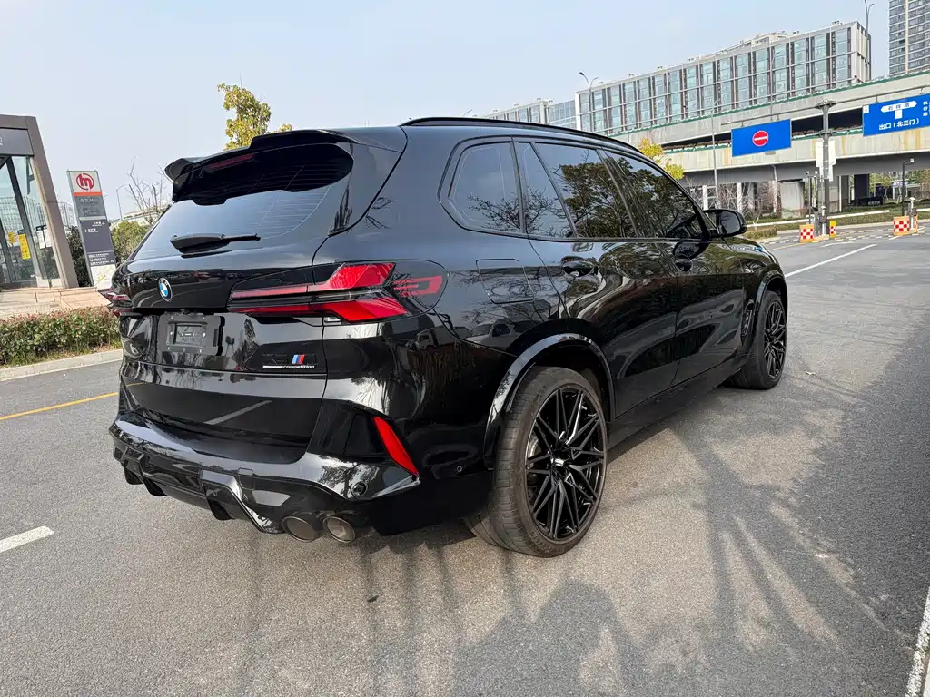 BMW X5 M 2025 — фото 20