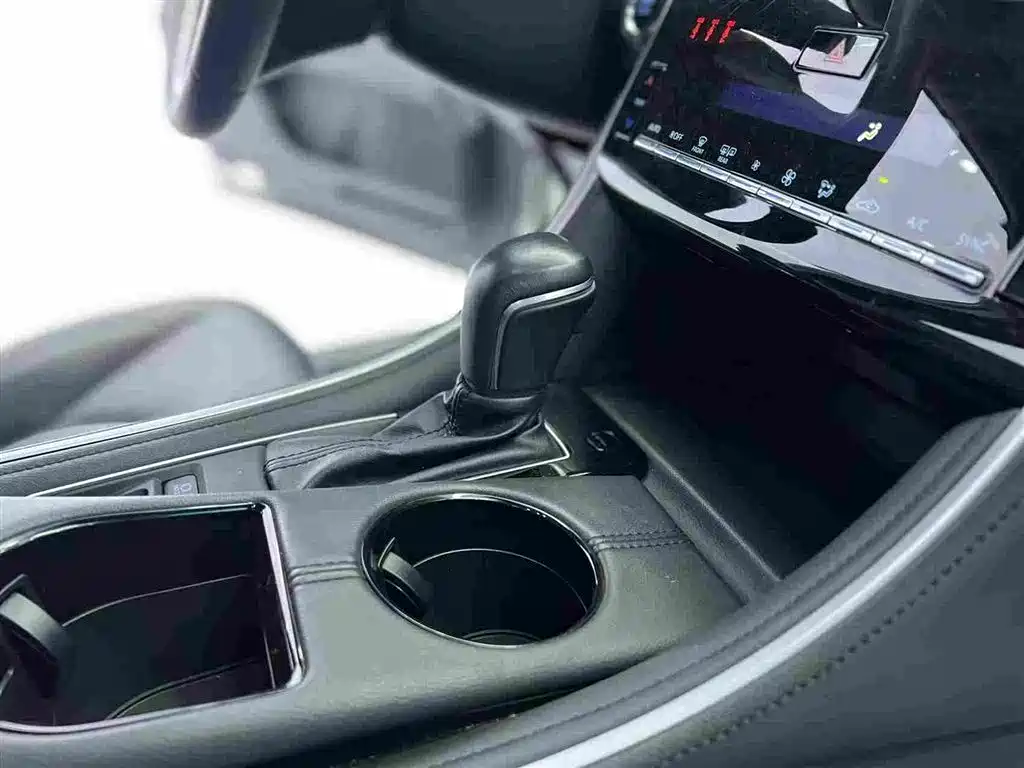 Toyota Avalon 2024 — фото 16