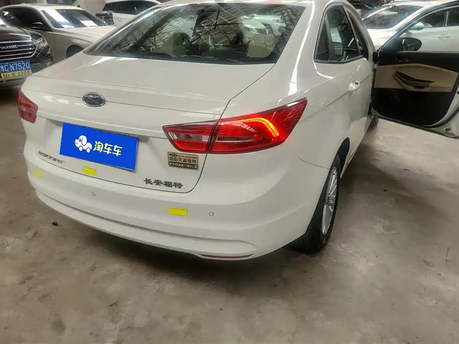 Ford Escort 2017