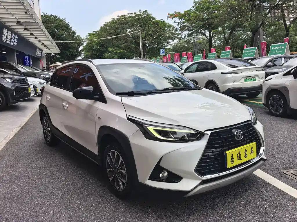 Toyota Yaris L 2022 — фото 5