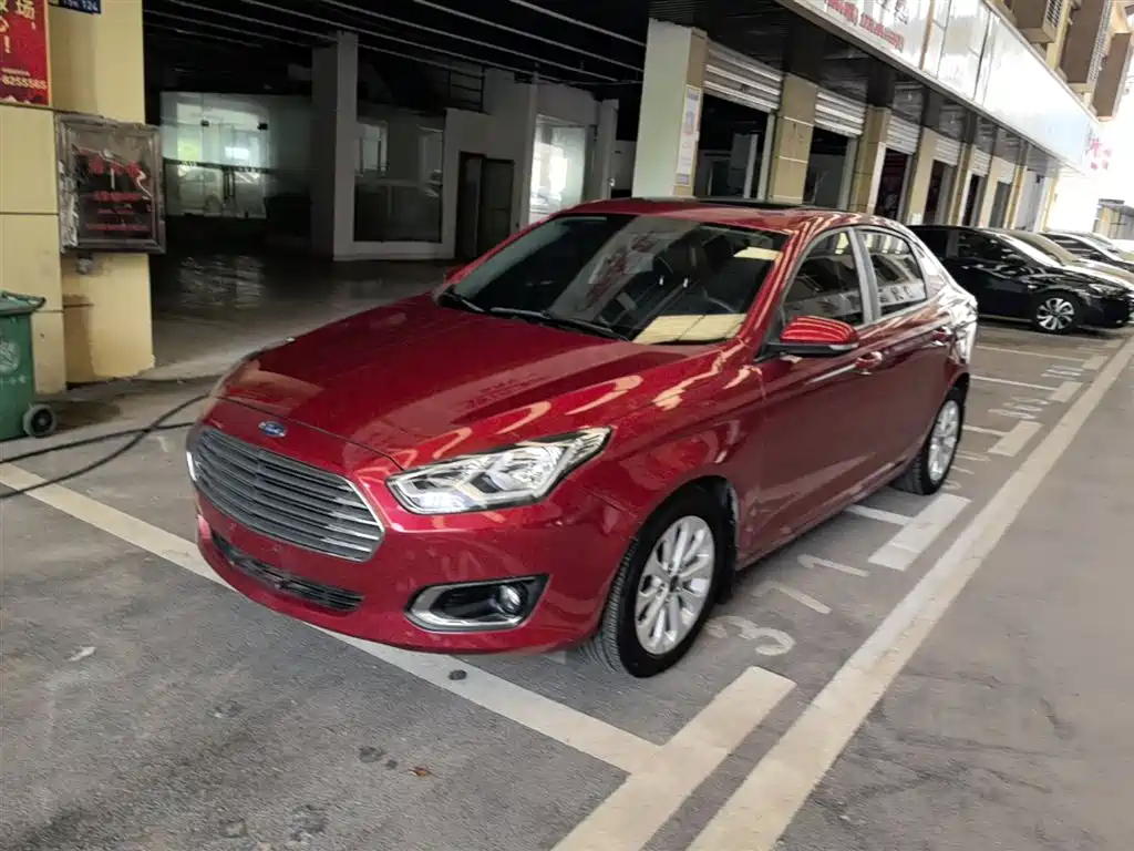 Ford Escort 2017 — фото 1