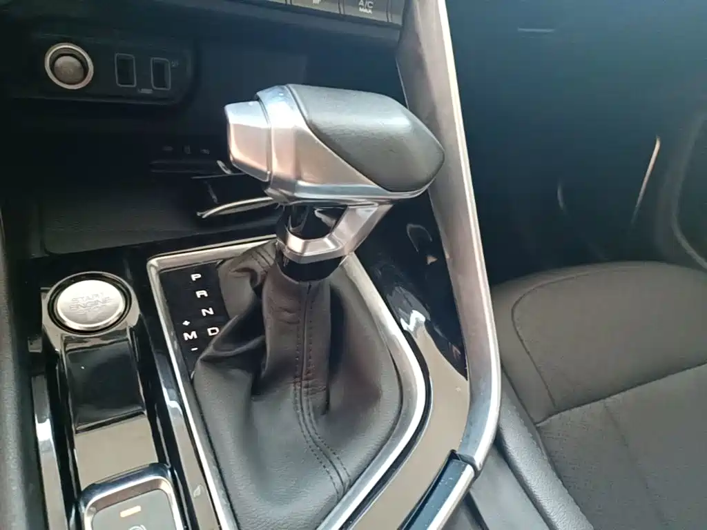 Dongfeng Fengshen AX7 2021 — фото 14