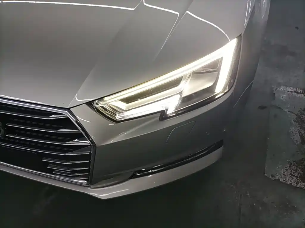 Audi A4L 2017 — фото 24