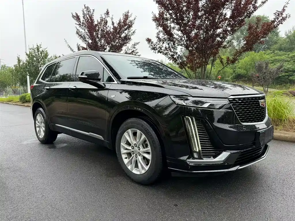 Cadillac XT6 2023 — фото 3