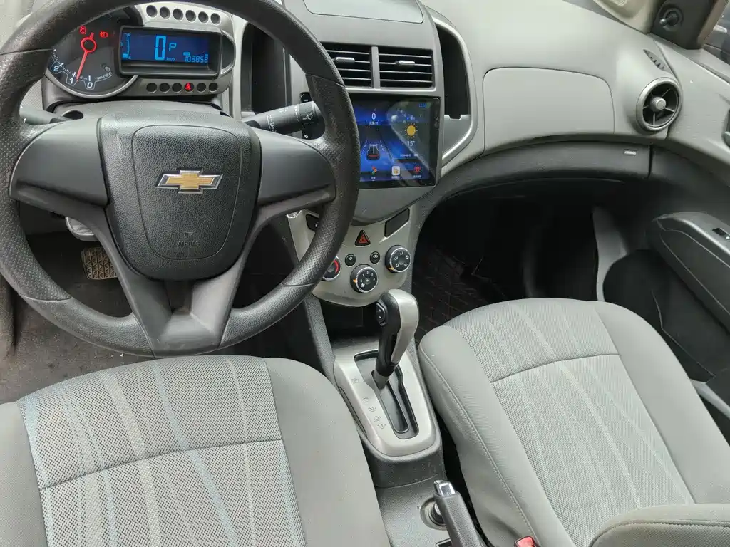 Chevrolet Aveo 2013 — фото 2