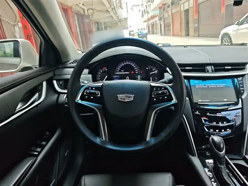 Cadillac XTS 2019 — фото 11