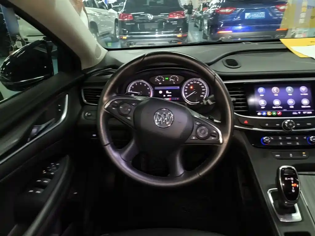 Buick LaCrosse 2020 — фото 11