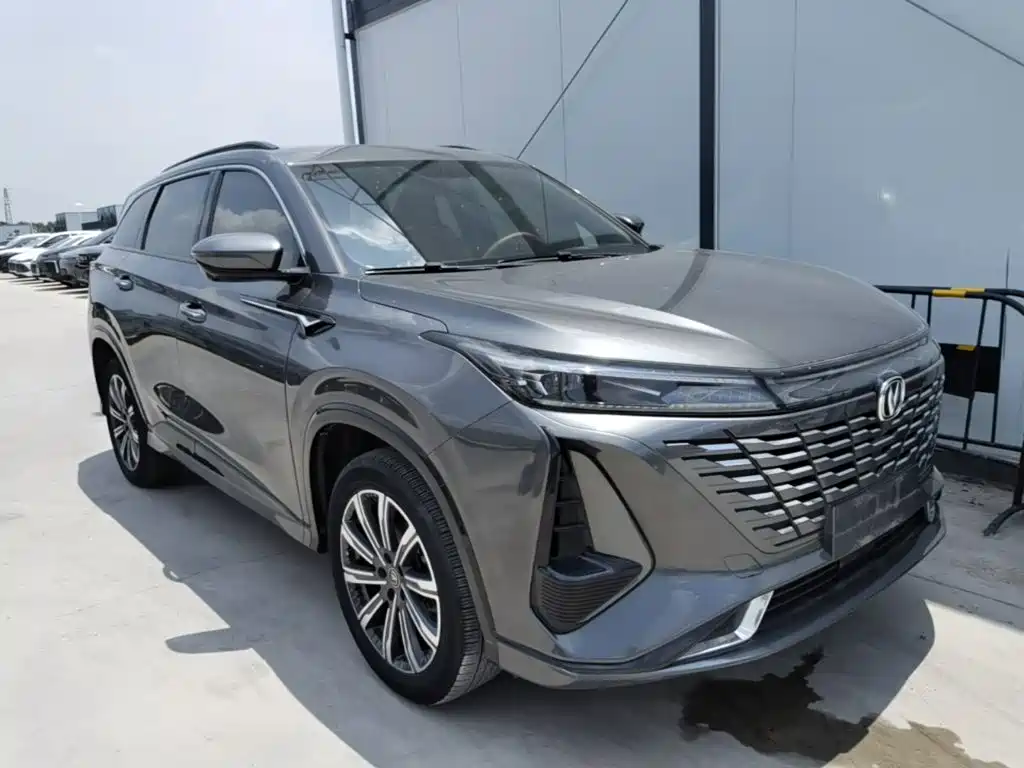 Changan CS75PLUS 2023 — фото 4
