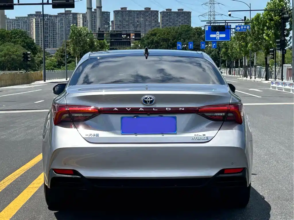 Toyota Avalon 2020 — фото 7