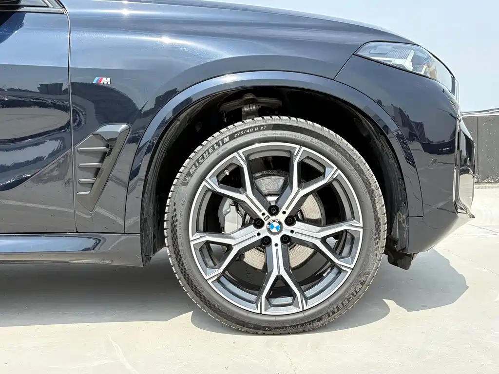 BMW X5 2025 — фото 9