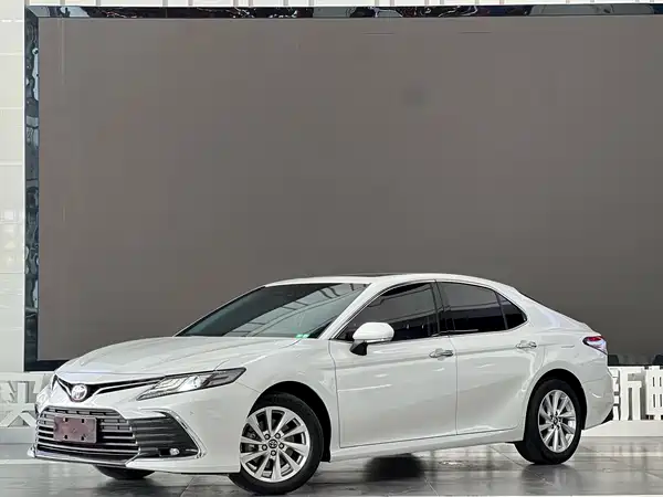 Toyota Camry 2021