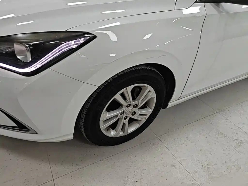 Changan Eado 2019 — фото 25