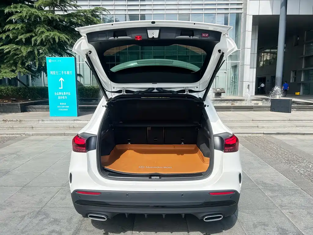 Mercedes-Benz GLA 2024 — фото 11