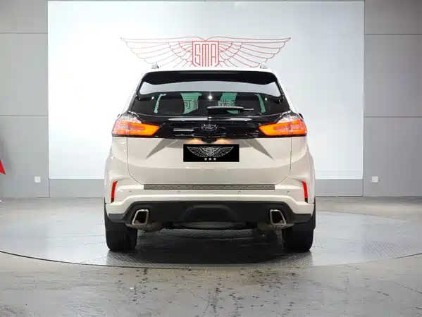Ford Edge 2020